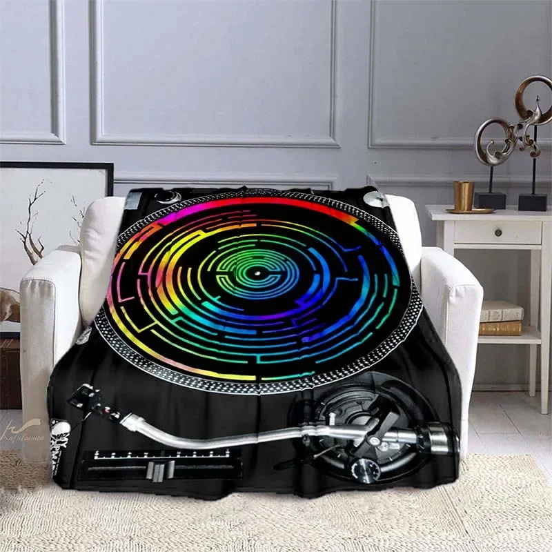بطانيات فلانيل بتصميم مشغل أسط - مراجعة Audio Music King وسعره