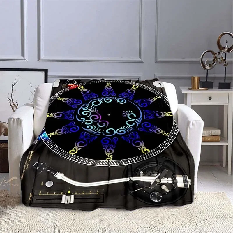 بطانيات فلانيل بتصميم مشغل أسط - مراجعة Audio Music King وسعره